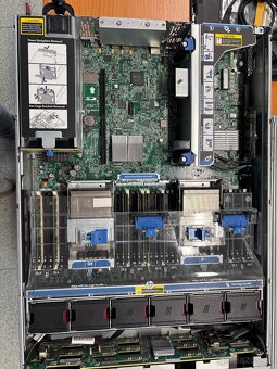 Server HPE ProLiant 380p Gen8 - vhodný pro virtualizaci - 5