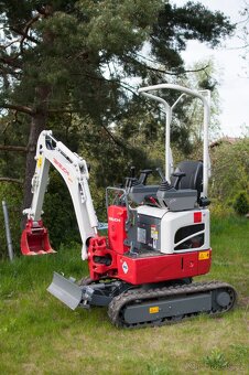 Minibagr Takeuchi TB210R - 5