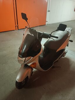 Suzuki Epicuro 125,11kw - 5