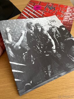 Helix – Wild In The Streets - 5