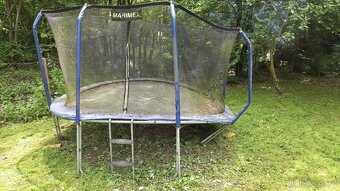 Poškozená Trampolina větrem - 5