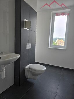 Pronájem bytu 1+kk, rekonstrukce, 35 m2, Žižkovo náměstí - A - 5