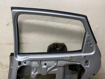 SEAT IBIZA 6J 2008-2017 - PRAVÉ ZADNÍ DVEŘE LS7Y - 5