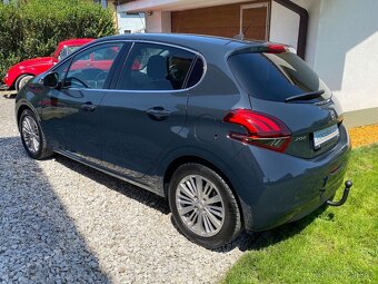 PEUGEOT 208 1.2 81 kW ALLURE ČR 1.MAJITEL 73.000 KM 2019 - 5