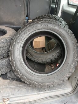 BFGoodrich 225/65/17 - 5