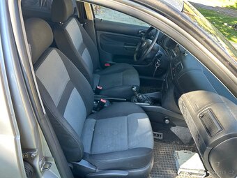 Volkswagen Golf IV 1.6 77kW rv.2004 na díly/opravu - 5