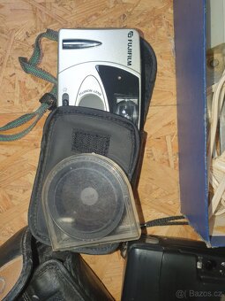 Stare fotoaparaty plus dva kusy ZENITH E. - 5