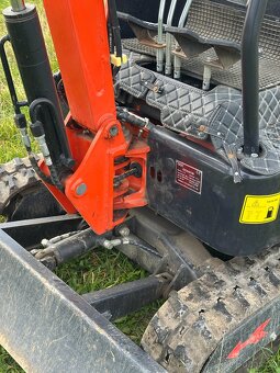 Minibagr EXCAT X15 - 5