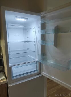 Lednicka s mrazákem CANDY - 5