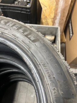225/50/R18 Zimni Michelin - 5