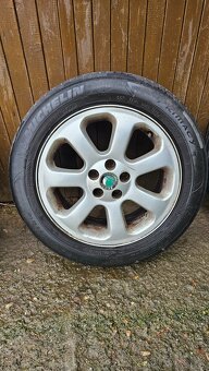 Alu kola octavia 1 , r16 - 5