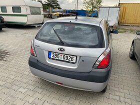 Kia Rio 1,4  71kw 2007 - 5