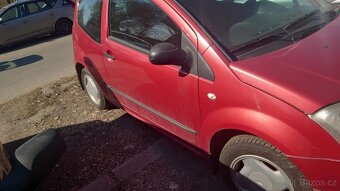 Citroën C2 1.1i (44 kW) – spolehlivý a úsporný městský hatch - 5