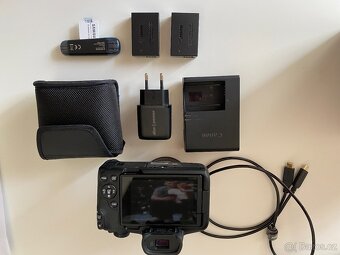 Prodám Canon EOS R50 + tři objektivy– stav jako nový - 5