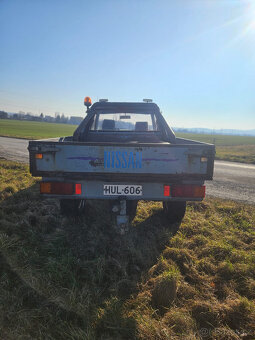 Nissan Datsun pick-up 1984 4x4 sklapač - 5