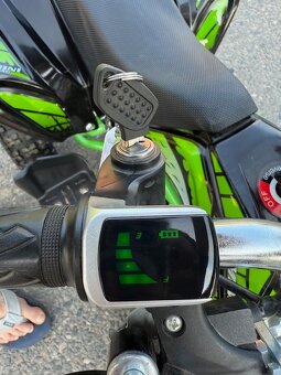 Dětská čtyřkolka BEA 830 Max Tigger 800W - 5