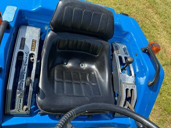 Malotraktor ISEKI 4x4 Landhope TU 185 - 5