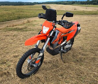 KTM 690 Enduro R (1/2024) - 5