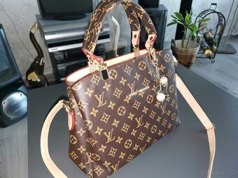 Prodám  novou kabelku zn.Louis Vuitton - 5