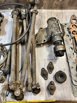 Náhradní díly - 5