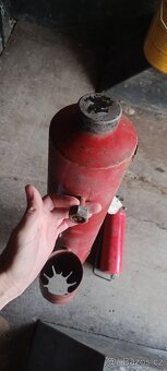 Starý hasící přístroj Primus - 5