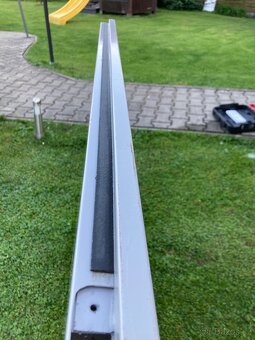 Prodám kovové dveře 197x92, levé, šedé. - 5