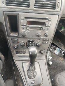Volvo V70 2.5T náhradní díly - 5