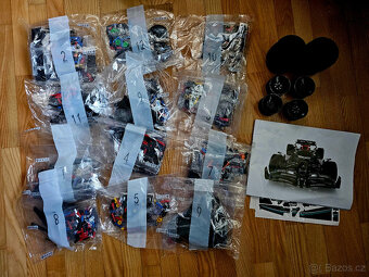Stavebnice Mercedes-AMG F1 W14 E– plně kompat. s LEGO 42171 - 5