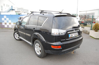Mitsubishi Outlander - 5