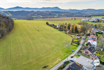 Stavební pozemek o výměře 1044 m2 v obci Skalice - 5