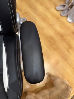 Kancelářské křeslo - 5