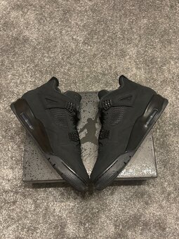 Air Jordan 4 - 5