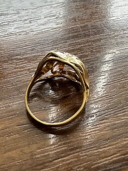 Zlatý dámský prsten - 5