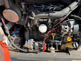 Pasovy smykovy Bobcat T450 2019 rok - 5