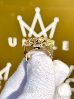 Zlatý prsten Versace 9,87g - 5