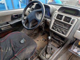 Mitsubishi Pajero PININ 2000 1,8GDI 88kW 3DV - dily - 5