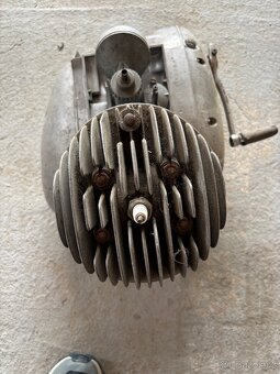 Prodám motor ČZ 175 - 5