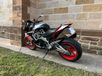 Aprilia Tuono V4 1100 Factory - 5