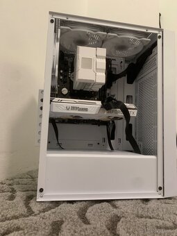 Herní Pc + Monitor || RTX 3060 12Gb, Ryzen 5 - 5