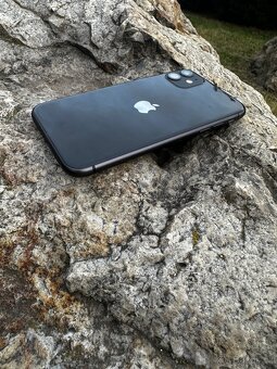 iPhone 11 64GB Black - 5