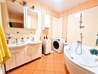 Pronájem bytu 3+kk 85 m² Akademická, Praha - Malešice - 5