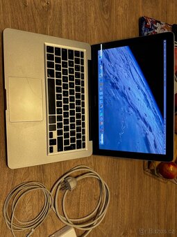 MacBook Pro - 5