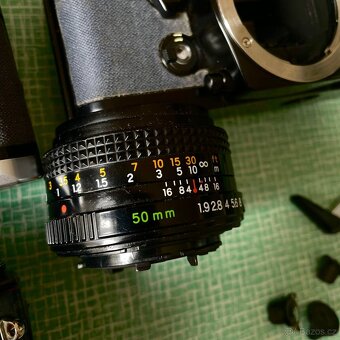 Fotoaparáty CONTAX YASHICA na opravu + objektiv - 5