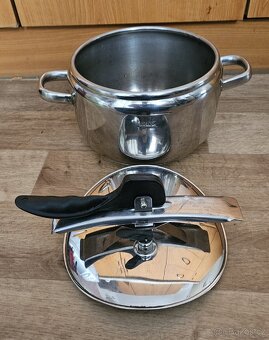 TLAKOVÝ HRNEC 3,5 L - 5