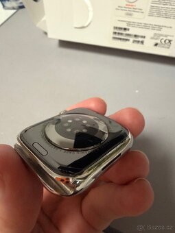 Prodám Apple Watch Series 7 – 45 mm – Stainless Steel - 5