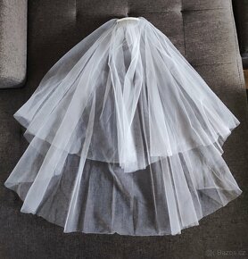 Svatební šaty 36-38 + doplňky - 5