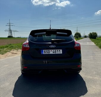 Ford Focus ST - 5