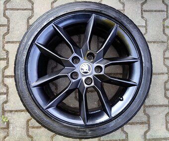 Alu kola originál Škoda Octavia II, III, RS 5x112 R18 Gemini - 5