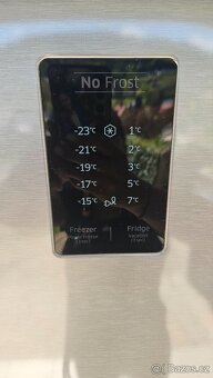 Chladnička s mrazničkou SAMSUNG - 5