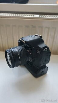Canon EOS 700D - 5